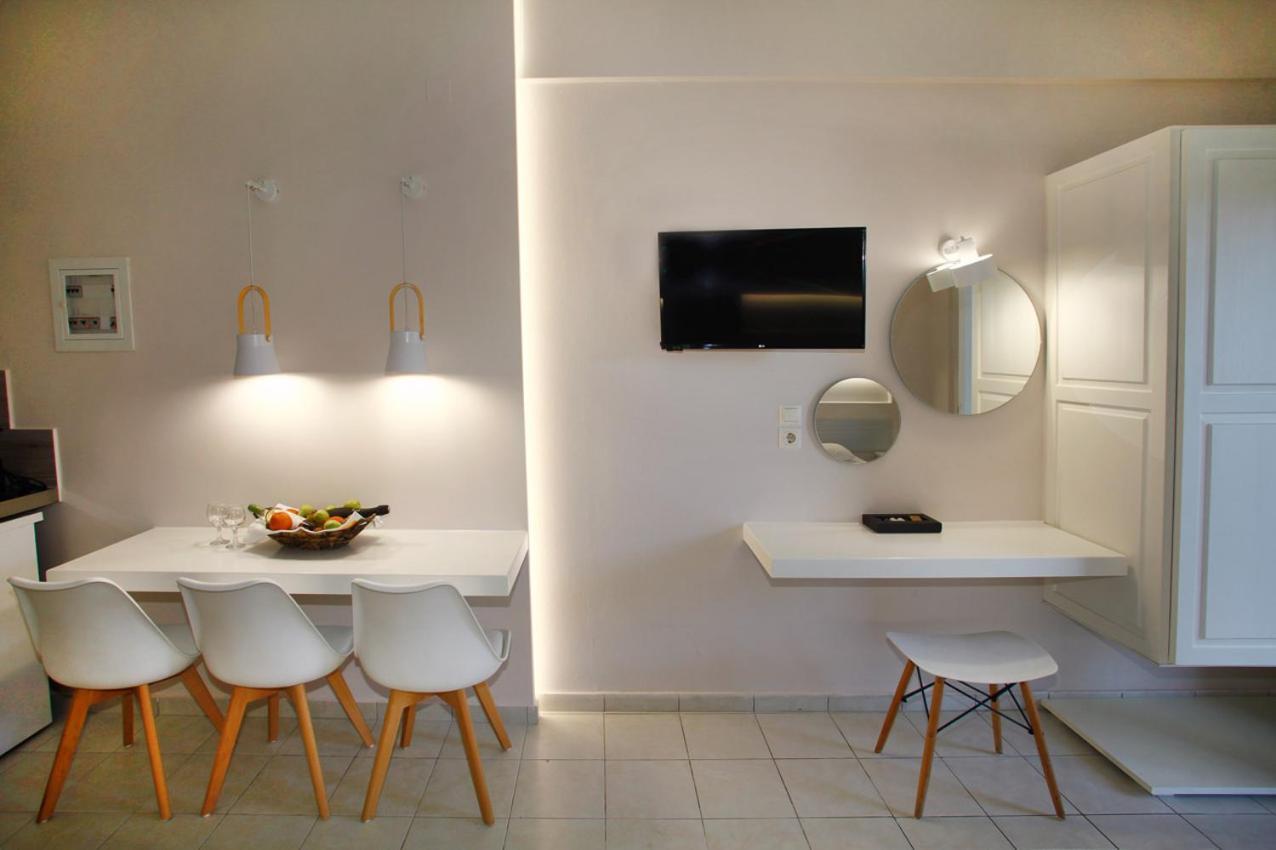 Studios Vasilis Agia Marina 외부 사진